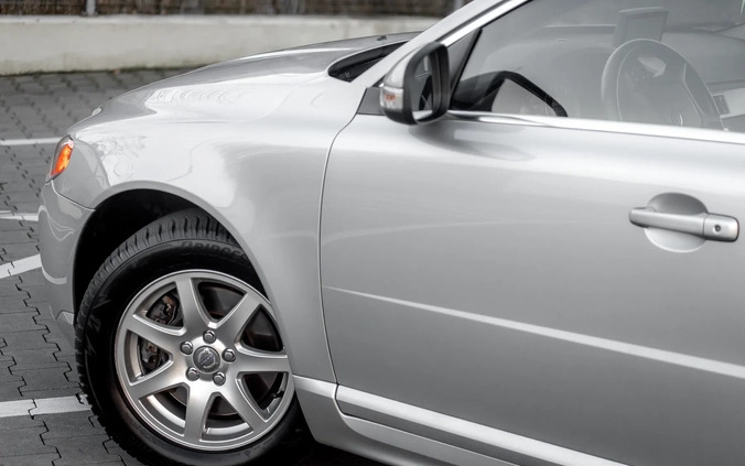 Volvo V70 cena 27900 przebieg: 276326, rok produkcji 2011 z Radom małe 631